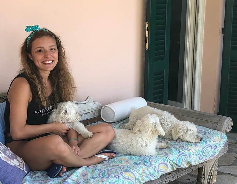 のインスタグラム：「Buon lunedì 🍀♥️🌺  Happy Monday 😊」