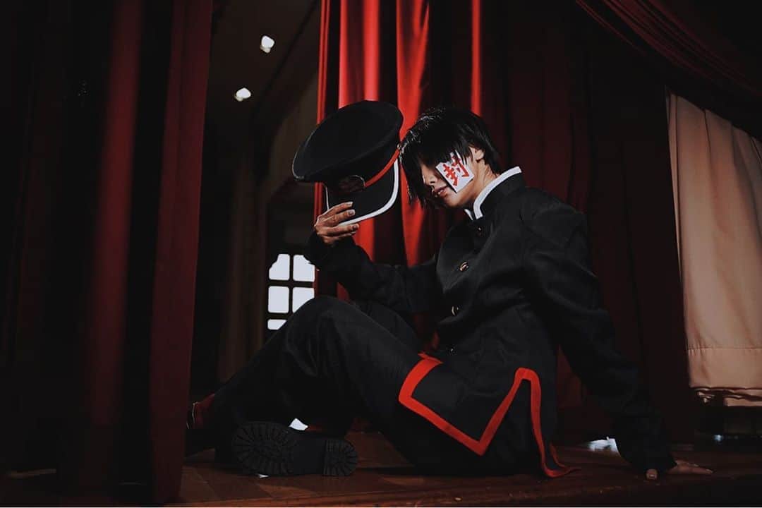 若月雅のインスタグラム：「【#地縛少年花子くん ／#cosplay】 . . はじめまして。 . . #コスプレ撮影  #作品撮り #神カメラマン #アニメ　#漫画 #jibakushounenhanakokun」