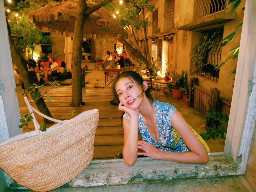張香香さんのインスタグラム写真 - (張香香Instagram)「照片過了就不太想發了😗 但不發又覺得有點可惜🤣」7月13日 11時14分 - m40925