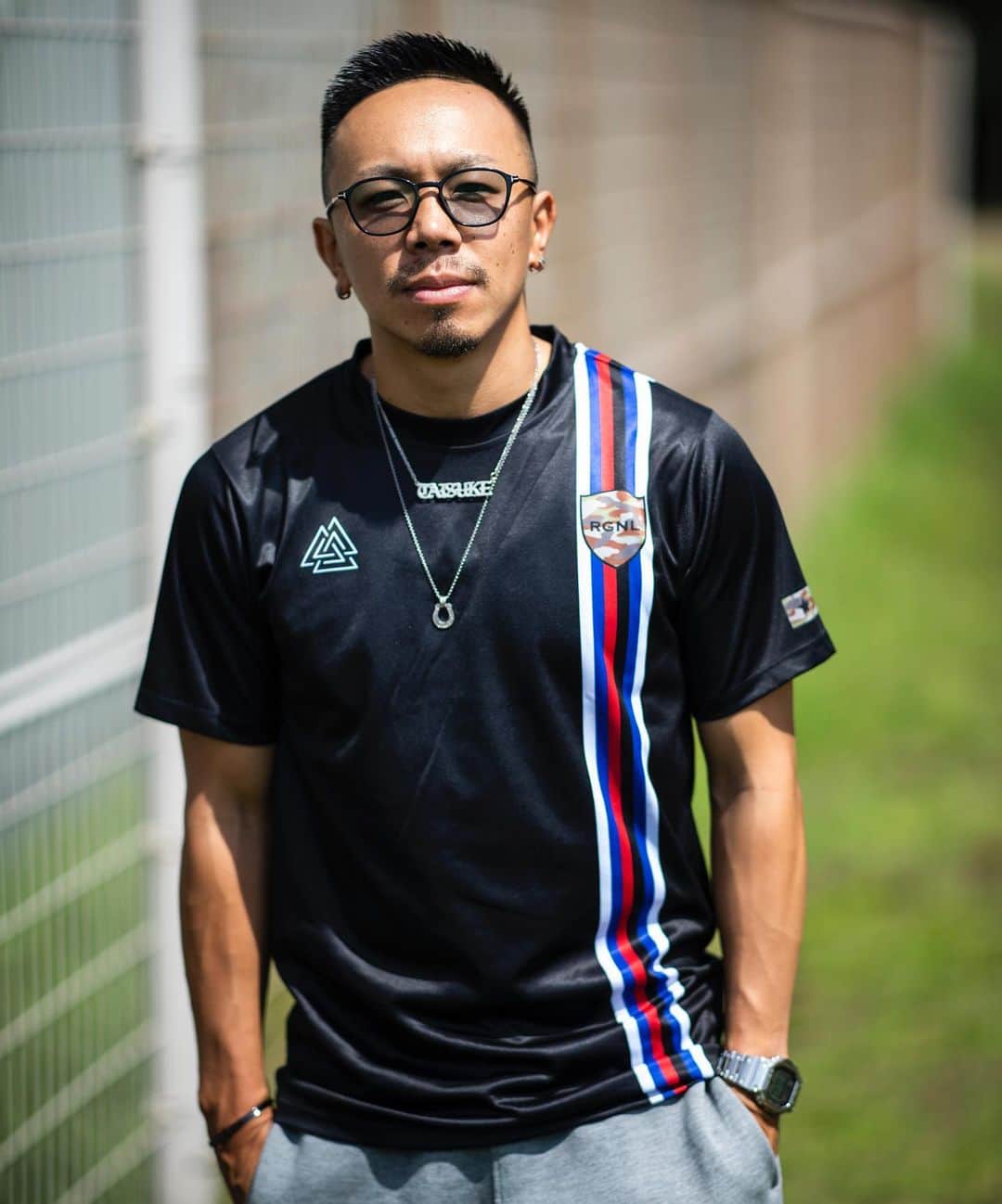 野中泰輔のインスタグラム：「Reiginal Football T-Shirts coming soon 🔥🔥 この色はシルエットがタイトです！！  📸 @jason_halayko  #reiginal2020」