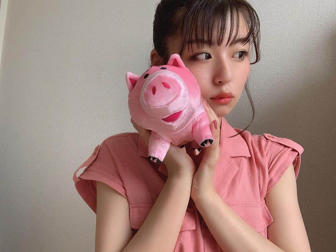 竹本茉莉のインスタグラム：「. ぴんくまみれ🐷」
