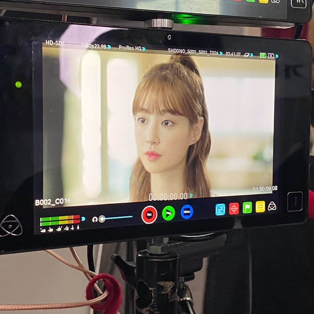 ヘヨンさんのインスタグラム写真 - (ヘヨンInstagram)「오늘은 고등학생입니다⠀ ⠀ ⠀ ⠀ #아마도요 #👧🏻」7月13日 13時15分 - j.hyeyeon_