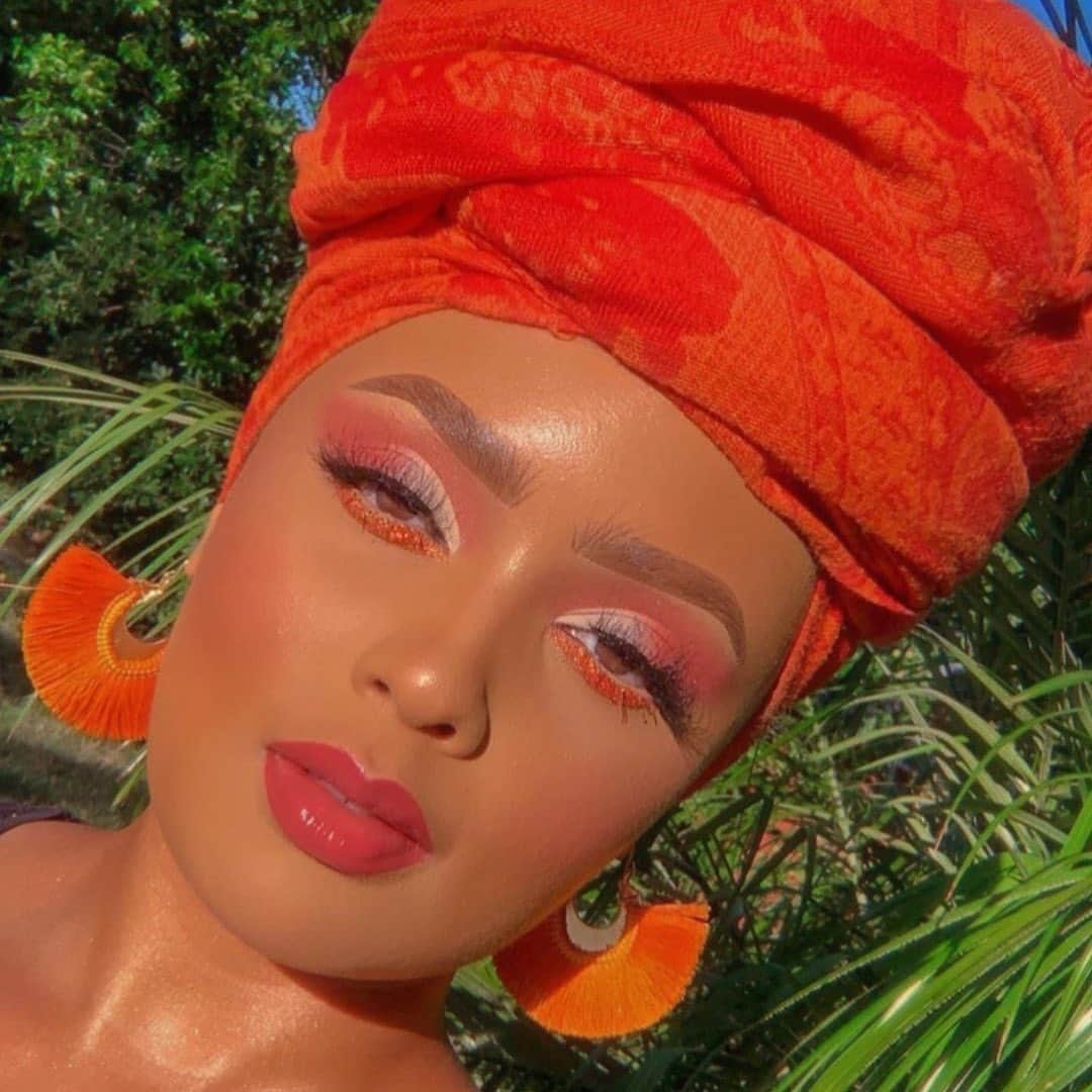 Benefit Cosmeticsさんのインスタグラム写真 - (Benefit CosmeticsInstagram)「That perfect lighting ✨ @ahliyah.michelle goes for #hellohappy Air Stick Foundation in shade 10 to perfect her complexion! #regram #friendswithbenefit」7月13日 13時19分 - benefitcosmetics