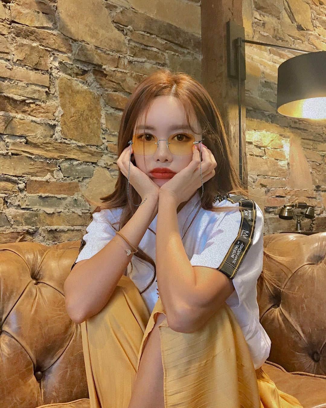 キュリ さんのインスタグラム写真 - (キュリ Instagram)「선글라스 진짜 같아?😜」7月13日 13時19分 - qtfreet