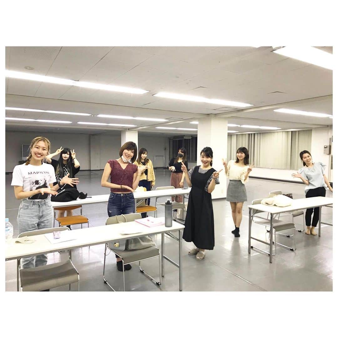 去来川奈央さんのインスタグラム写真 - (去来川奈央Instagram)「. 虹プロ JYPさんの気持ちがよく分かる🌈笑 可愛い可愛いスクール生の皆さんの瞳は いつも、きらっきら🥺✨✨ . #松竹芸能 #松竹芸能タレントスクール #アナウンス講師 #愛の不時着ロス であり #梨泰院クラスロス であり #虹プロロス である。 #ロスの三拍子 #揃っちゃってるやつ」7月13日 14時13分 - nao.isagawa