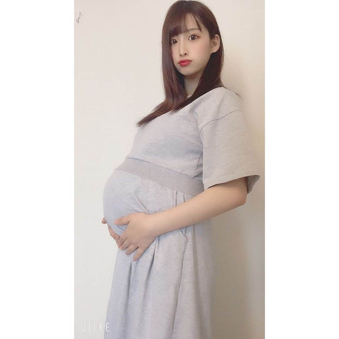 橋野彩葉さんのインスタグラム写真 - (橋野彩葉Instagram)「残り約3週間👶🏼🤍  ドキドキしてきた〜！！  #残り3週間 #妊婦 #36w5d #8月5日 #予定日 #女の子 #女の子ベビー」7月13日 15時31分 - iroha_0521_