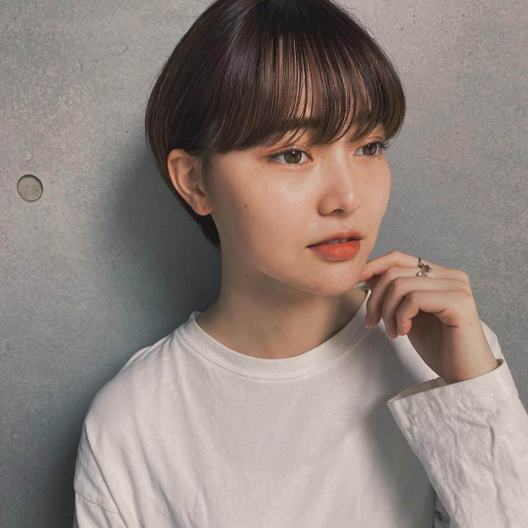 齋藤若奈さんのインスタグラム写真 - (齋藤若奈Instagram)「. すぐこっち側向いちゃう . #サロンモデル東京 #サロンモデル #サロンモデル希望 #サロンモデル募集中 #古着 #古着女子 #古着好きな人と繋がりたい #下北沢古着屋 #ボブ #ボブアレンジ #ボブヘアー #ショートヘア #ショートヘアアレンジ #used #vintage #ootd」7月13日 16時44分 - mary_wakana