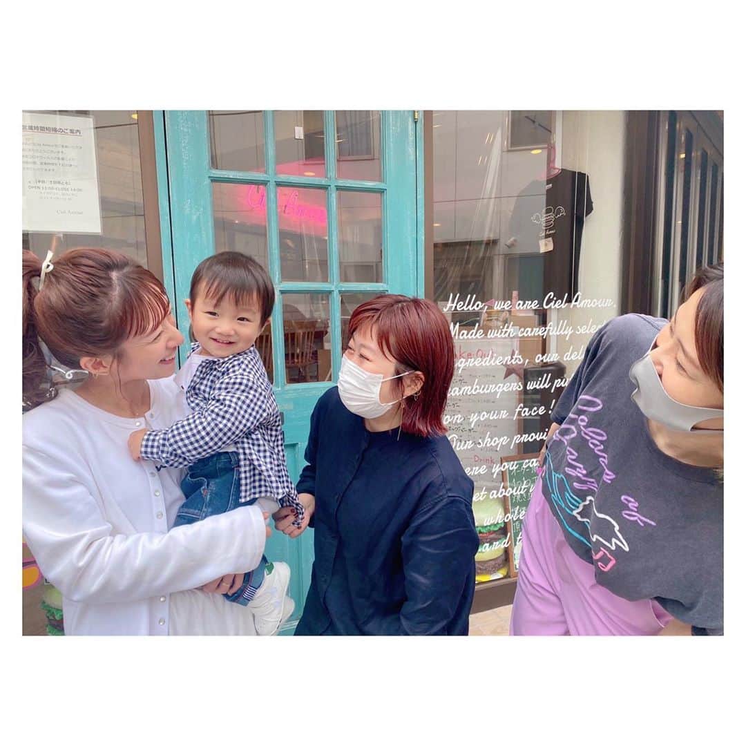 辻希美さんのインスタグラム写真 - (辻希美Instagram)「久しぶりにいつメンと撮影❤️  #いつメン #チーム辻 #撮影 #シエルアムール #cielamour #🙏💕」7月13日 16時57分 - tsujinozomi_official