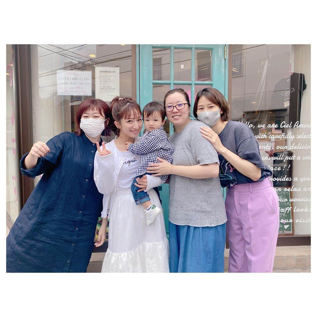 辻希美さんのインスタグラム写真 - (辻希美Instagram)「久しぶりにいつメンと撮影❤️  #いつメン #チーム辻 #撮影 #シエルアムール #cielamour #🙏💕」7月13日 16時57分 - tsujinozomi_official