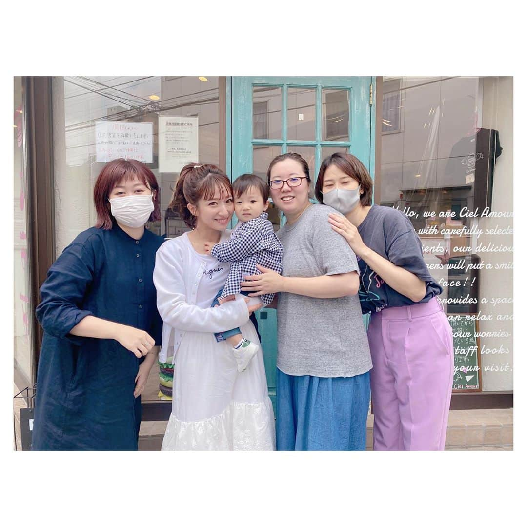 辻希美さんのインスタグラム写真 - (辻希美Instagram)「久しぶりにいつメンと撮影❤️  #いつメン #チーム辻 #撮影 #シエルアムール #cielamour #🙏💕」7月13日 16時57分 - tsujinozomi_official