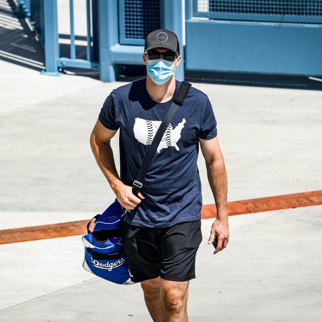 ロス・ストリップリングのインスタグラム：「Just happy for another day of Summer Training! #Dodgers  Keep wearing your masks and staying safe!」