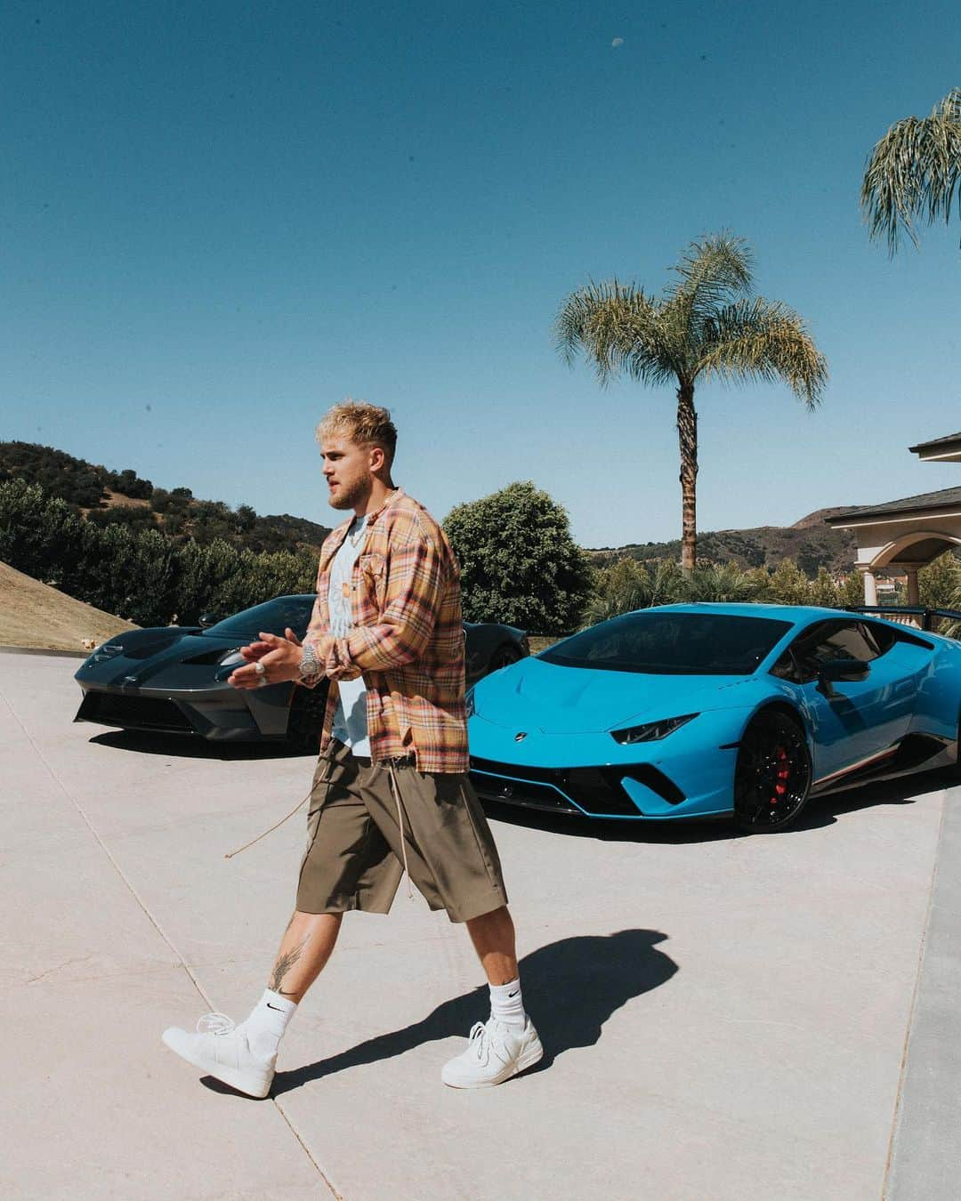 ジェイク・ポールさんのインスタグラム写真 - (ジェイク・ポールInstagram)「depreciating assets」7月14日 2時56分 - jakepaul