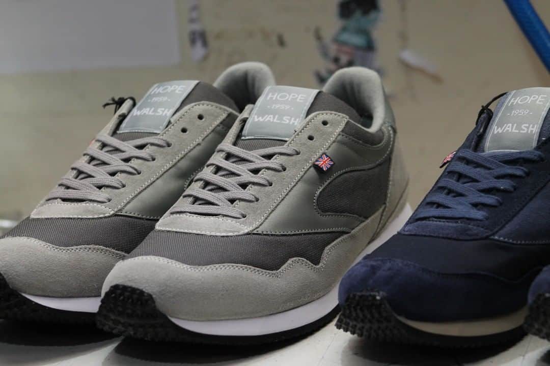 ウォルシュのインスタグラム：「Walsh X Denis Hope Menswear. Exclusively available at @denishope 🙌  . . . #normanwalshuk #normanwalsh #britishmanufacturing #madeinbritain #ukmfg #shoes #footwear #sneakers」