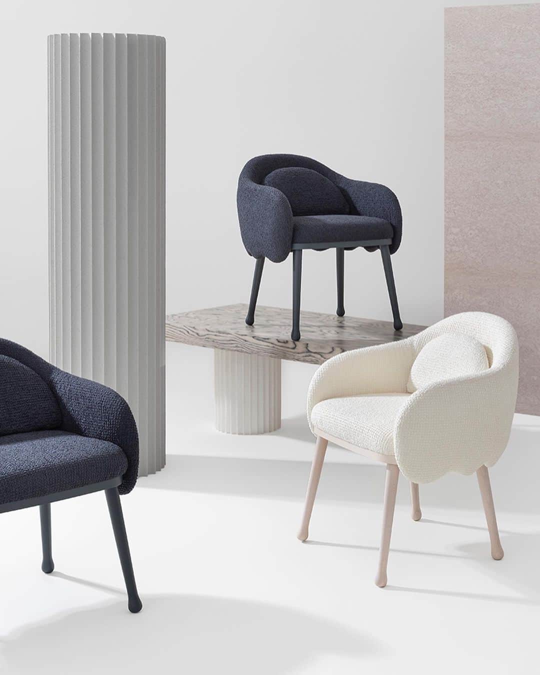 Design Milkさんのインスタグラム写真 - (Design MilkInstagram)「Art director @CristinaCelestino has designed two new seating collections for a new era at Italian brand @billianidesign: the Corolla lounge collection and the Frisée seating family. Making chairs for over 100 years, the Manzano-based company has a culture of storytelling, experimentation, and good design that they’ve carried into both of these new collections. \\\ designmilk[dot]com」7月14日 3時46分 - designmilk