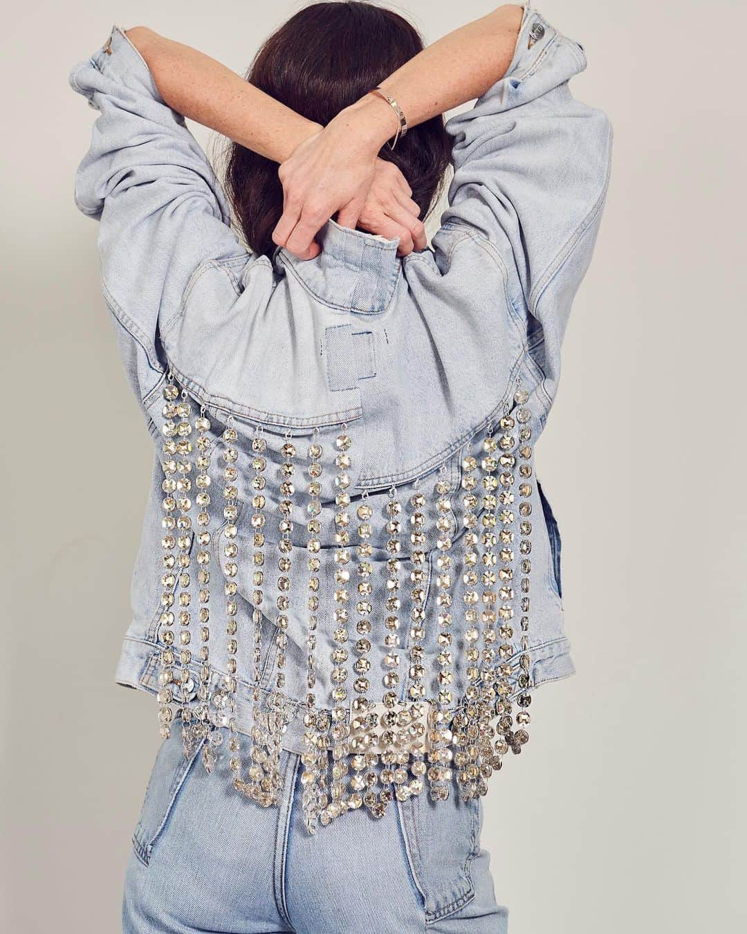 SWAROVSKIさんのインスタグラム写真 - (SWAROVSKIInstagram)「A closer look at some of the pieces from the capsule collection, using up-cycled denim and crystal. We spoke to @swarovski creative collaborator and @elvdenim Founder, @annafoster as part of our #SwarovskiFashionStories series. “I truly admire @swarovski’s commitment to sustainable development. Rather than down cycling their crystal they use it as a positive resource, allowing brands such as myself to use them creatively, producing limited edition capsule collections.” #SwarovskiFashionStories #SwarovskiCreativeCollaborations @swarovski #swarovski #swarovskicrystal #crystal @elvdenim #elvdenim @annafoster #annafoster #denim #consciousdesign」7月13日 19時05分 - swarovski