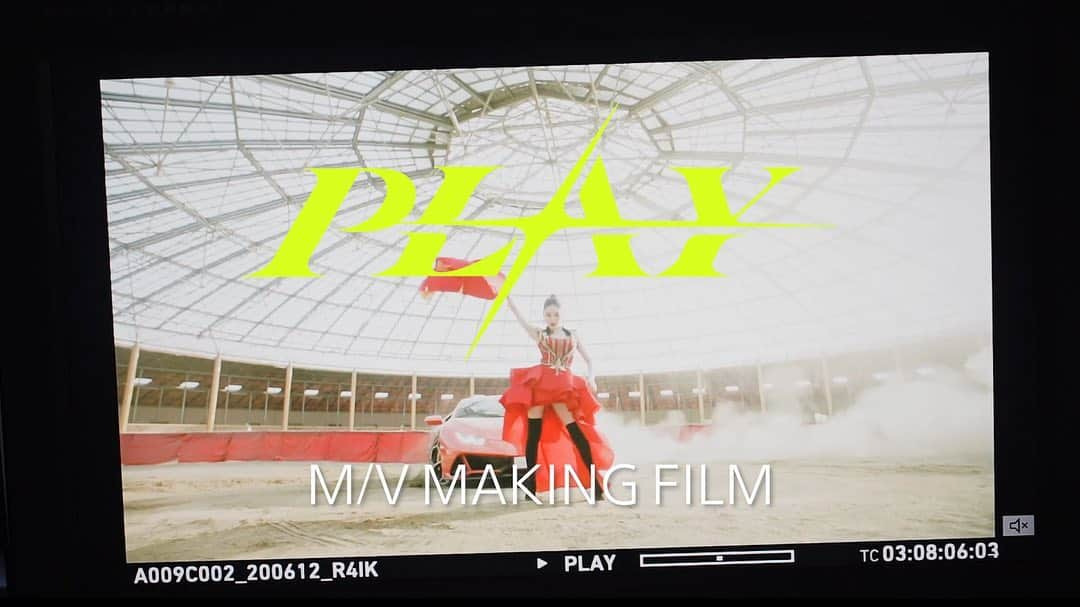 チョンハさんのインスタグラム写真 - (チョンハInstagram)「📹 청하(CHUNG HA) - "PLAY" M/V Making Film ⠀⠀⠀⠀⠀⠀⠀⠀⠀⠀⠀⠀⠀⠀⠀⠀⠀⠀⠀⠀⠀⠀⠀⠀⠀⠀⠀⠀⠀⠀⠀⠀⠀ ▶️ https://bit.ly/2OipyYC ✌🏻 https://bit.ly/3gUGgda ⠀⠀⠀⠀⠀⠀⠀⠀⠀⠀⠀⠀⠀⠀⠀⠀⠀⠀⠀⠀⠀⠀⠀⠀⠀⠀⠀⠀⠀⠀⠀⠀⠀ #청하 #CHUNGHA #PLAY」7月13日 19時30分 - chungha_official