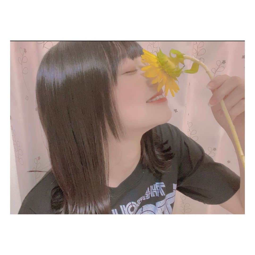 奥本陽菜さんのインスタグラム写真 - (奥本陽菜Instagram)「載せられてなかったショット🎀 ・ ・ ・ ・ ・ ・ ・ #マジカルバナナ #バナナと言ったら黄色 #黄色と言ったらひまわり #ひまわりといったら夏 #夏と言ったら海 ・ ・ ・ ・ #海行きたい」7月13日 19時44分 - hinanohiroshima
