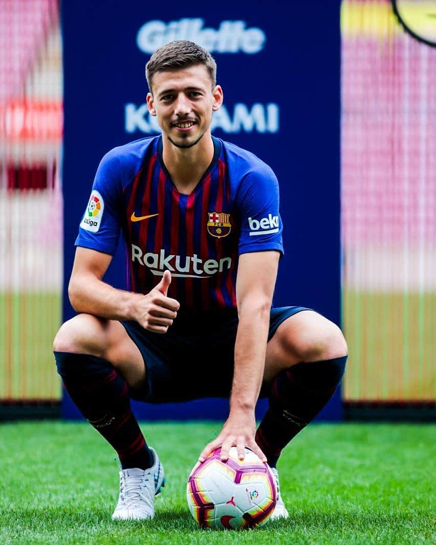 FCバルセロナさんのインスタグラム写真 - (FCバルセロナInstagram)「🔙 #OnThis Day  2️⃣ years ago @clement_lenglet was introduced as a Barça player 💙♥️  😍 Dos años de Lenglet como Culer  Dos anys de blaugrana 🔵🔴」7月13日 19時46分 - fcbarcelona