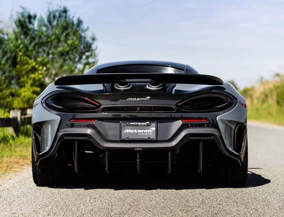 CarsWithoutLimitsさんのインスタグラム写真 - (CarsWithoutLimitsInstagram)「Happy birthday to my buddy @roofboss. Enjoy the McLaren #600LT #carswithoutlimits」7月13日 20時13分 - carswithoutlimits