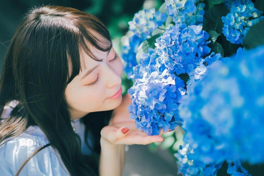 黒口那津のインスタグラム：「お知らせ🌸 7月15日にしばなつチャンネルであつ森生配信をします〜🎉 しばちゃんの島でファッションショーを企画してます！ テーマは ＊夏コーデ ＊自由にお披露目 の2つを考えてます🙆‍♀️ 詳しい情報は2枚目と3枚目をよんで確認して参加してもらえると嬉しいです！！ #しばなつチャンネル #あつ森生配信」