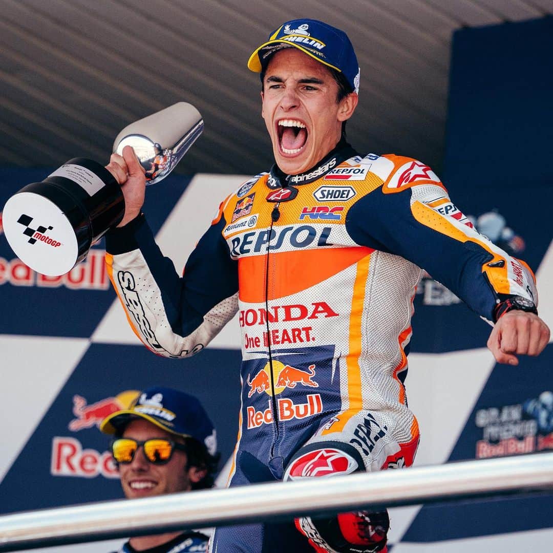 レプソル・ホンダのインスタグラム：「It’s been a long time coming, but it’s finally #SpanishGP race week! ⠀⠀⠀⠀⠀⠀⠀⠀⠀ #MotoGPIsBack #MotoGP #MM93 #MarcMarquez93 #Racing #Repsol #Honda #Racing #RepsolHonda #HRC #RC213V #ThePowerOfDreams #Racing #Motorcycle #Team #OneHeart」