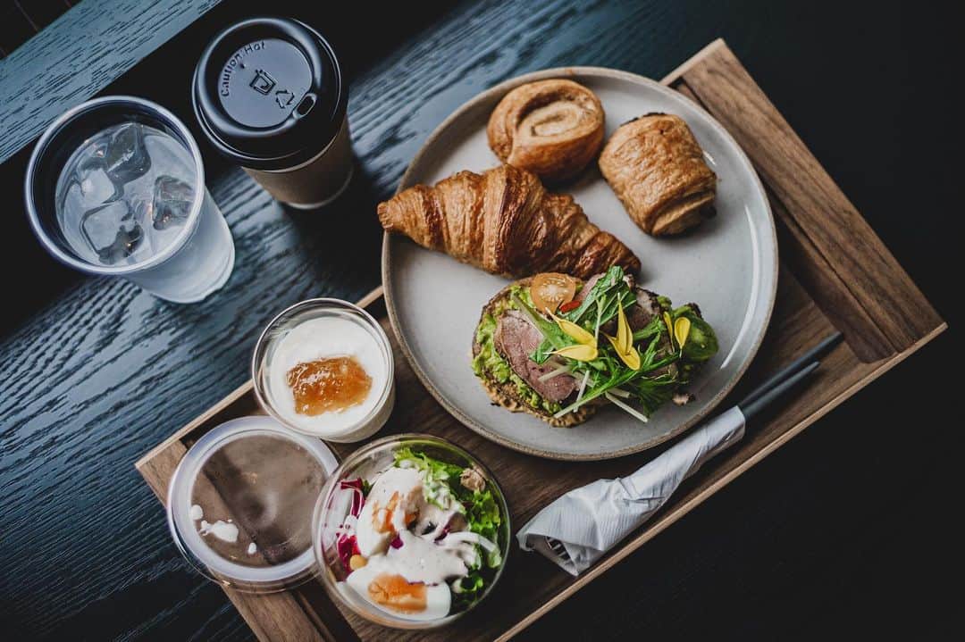 中野晴代のインスタグラム：「・ DDD HOTEL ・ ・ #dddhotel #collectivehotel #designhotel #コレクティブホテル #デザインホテル #tokyohotel #abno #breakfast #朝食プレート」