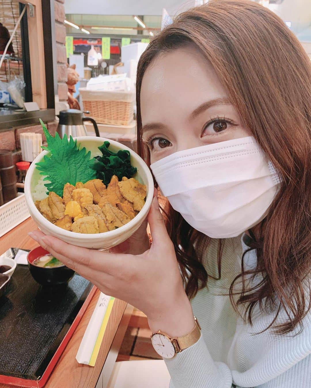 若林翔子のグルメインスタ