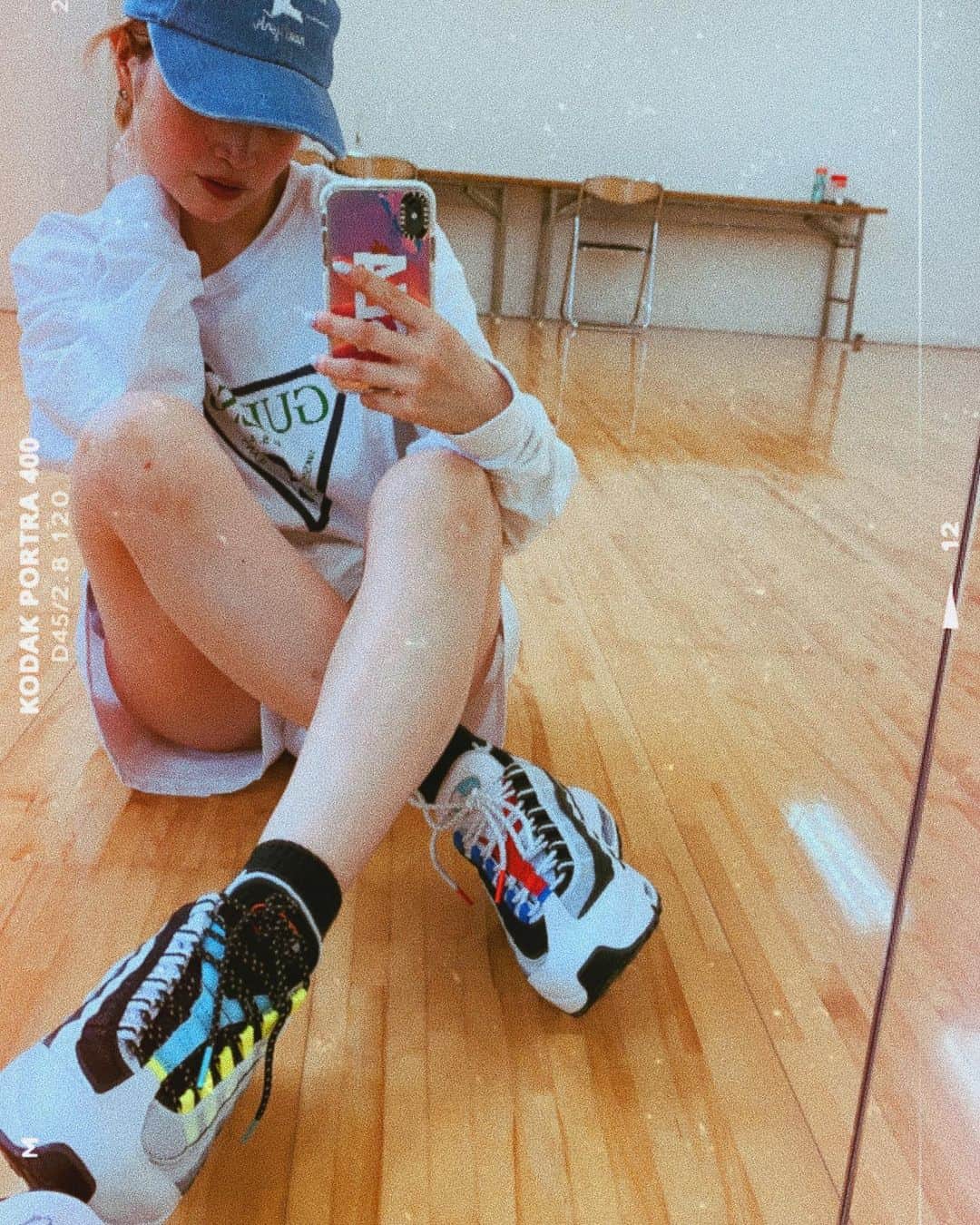 のインスタグラム：「my love AIR MAX 95💚 旦那ちゃんが先持ってて可愛過ぎて私もGetしちゃったやつ🌴 @nike @niketokyo  #nike #nikeairmax #fashion #やっぱりNIKE #やっぱりairmaxは95」
