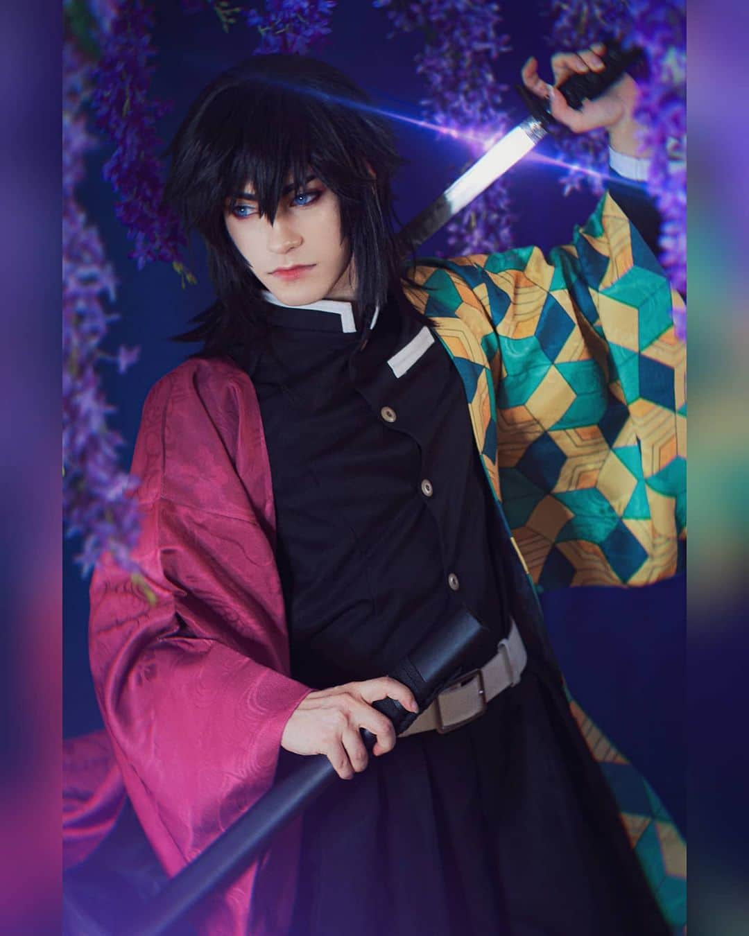 Geheさんのインスタグラム写真 - (GeheInstagram)「Finally! Some Giyuu photos :D  This cosplay, just as my Tanjirou one is sponsored from @dokidokicosplay_official the haori fabrics are so pretty 😳  📷: @pnkvirus」7月14日 0時16分 - geheichou