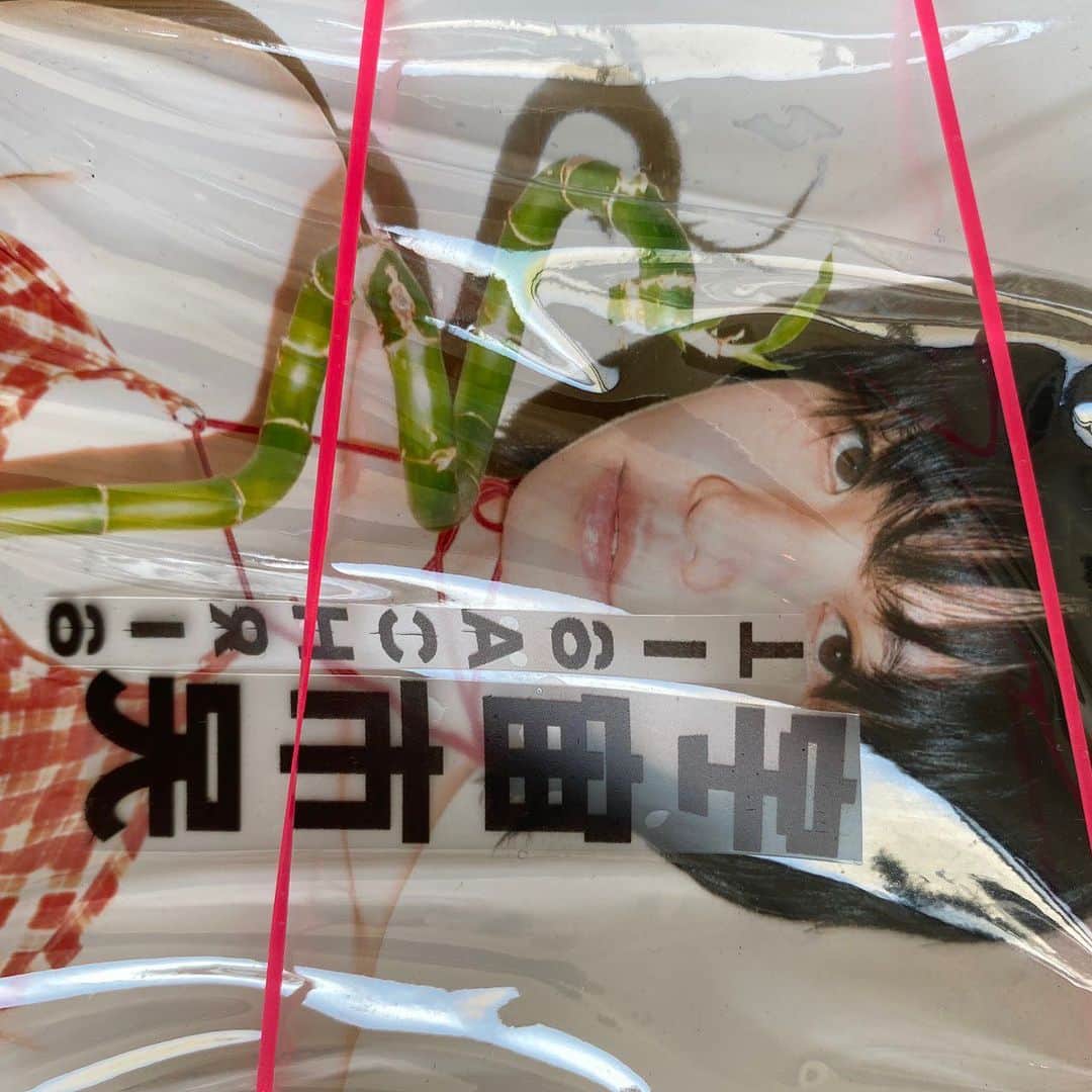 のインスタグラム：「+trakkliss de uchushimin〒 🦾 🤎 1. 生えてくる 2. 空海 3. neo healer 4. skin (feat. NENE) 5. 色っぽい画面 6. 揺れる言葉 7. toru」