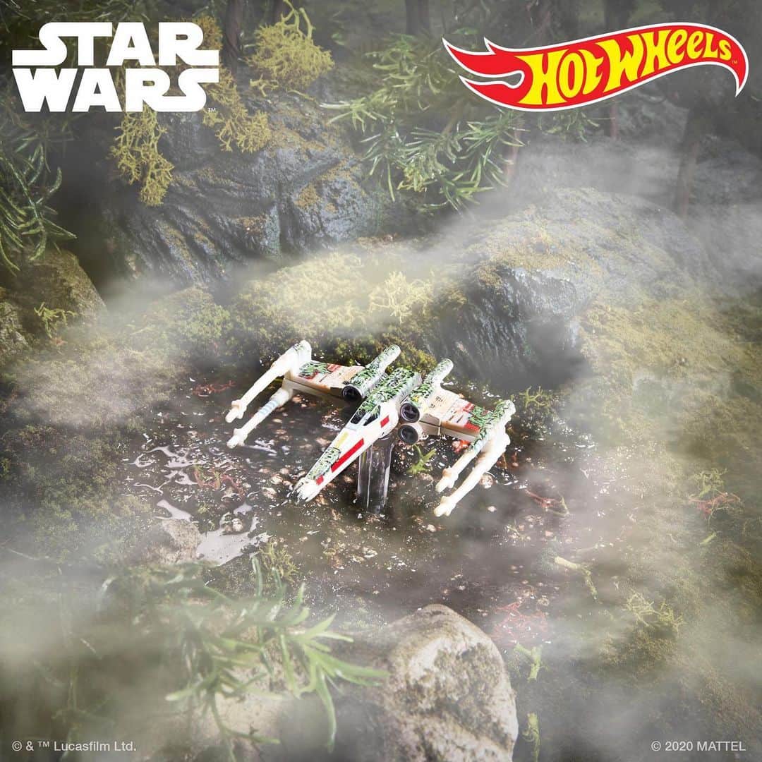 Hot Wheelsさんのインスタグラム写真 - (Hot WheelsInstagram)「Set in the swamps of Dagobah, the STAR WARS X-Wing is the perfect collector’s item exclusively for #SDCCatHome. Available on 7/23, 9am PT on @MattelCreations. #HotWheels」7月14日 0時53分 - hotwheelsofficial