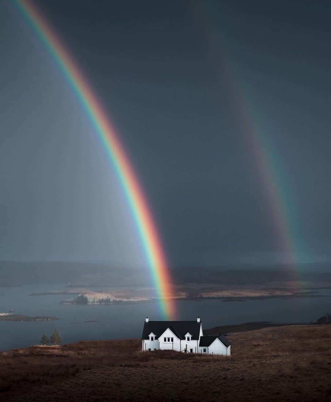 Canon Photographyさんのインスタグラム写真 - (Canon PhotographyInstagram)「Rainbows on the Isle of Skye  Photography - @jasoncharleshill  Curated by @henry.nathan  #rainbow #nature #scotland #isleofskye #colours」7月14日 2時06分 - cpcollectives