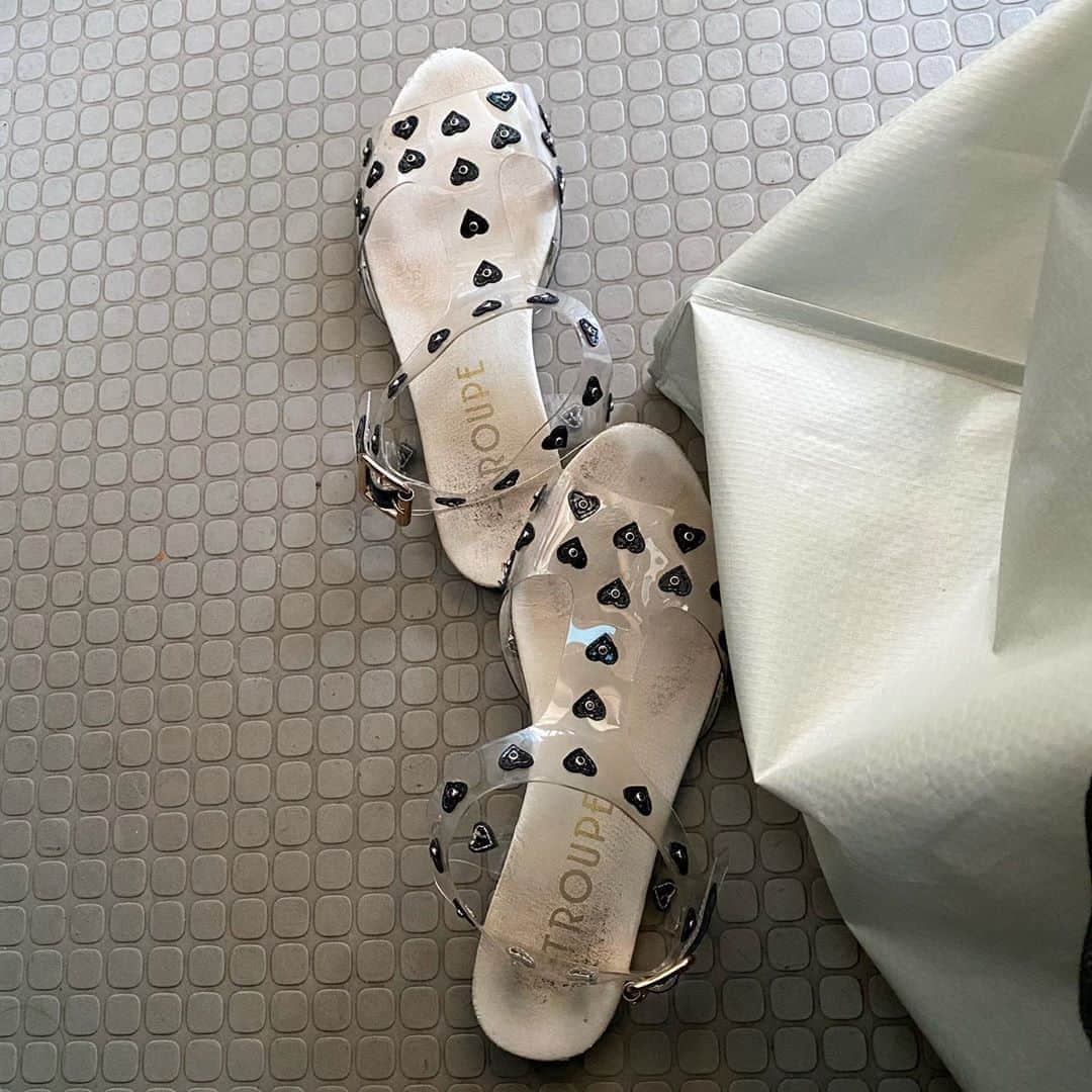 三戸なつめさんのインスタグラム写真 - (三戸なつめInstagram)「履きすぎて足跡ついてる。 まだまだよろぴくです #mito_natsume」7月14日 12時01分 - mito_natsume