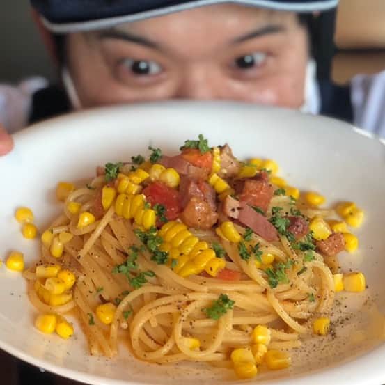 のインスタグラム：「こんにちはTGハースです♪﻿ 夏野菜の茨城県産のとうもろこし🌽﻿ たくさん入荷しましたのでランチのパスタ🍝で﻿ 使っちゃいます😋バター醤油のパスタでとうもろこし🌽との相性バッチリ👌﻿ ﻿ ﻿ 今日も元気に営業していますので💪﻿ 是非遊びに来てください💕💕﻿ ﻿ ﻿ ﻿ お電話お待ちしています。﻿ ☎️03-6416-9445﻿ ﻿ ◆モバイルオーダーも出来るようになりました✨﻿ プロフィールからHPをアクセスしてください♪﻿ モバイルオーダー﻿ https://tgh.for.dinii.jp/﻿ ﻿ ◆Uber eats・menu・出前館によるデリバリー﻿ 11:30〜21:00﻿ ﻿ ◆LINE@登録お願いします♪﻿ https://lin.ee/g0H4jc6﻿ ﻿ ﻿ 皆さまの笑顔に会えますように！💕💕💕﻿ ﻿ #TGハース#代官山ディナー#代官山ランチ#恵比寿グルメ#恵比寿ビストロ#恵比寿ディナー#代官山グルメ #ハース #代官山テイクアウト#恵比寿ランチ#プリン#チーズ#ロティサリーチキン#テイクアウトしよう#menu#恵比寿ワイン#テイクアウト#渋谷ディナー#恵比寿チーズ#tghearth#渋谷グルメ#渋谷ランチ#恵比寿チーズ#カフェ#チーズケーキ#渋谷テイクアウト#恵比寿新聞#恵比寿ビール#チーズフォンデュ#恵比寿テイクアウト」