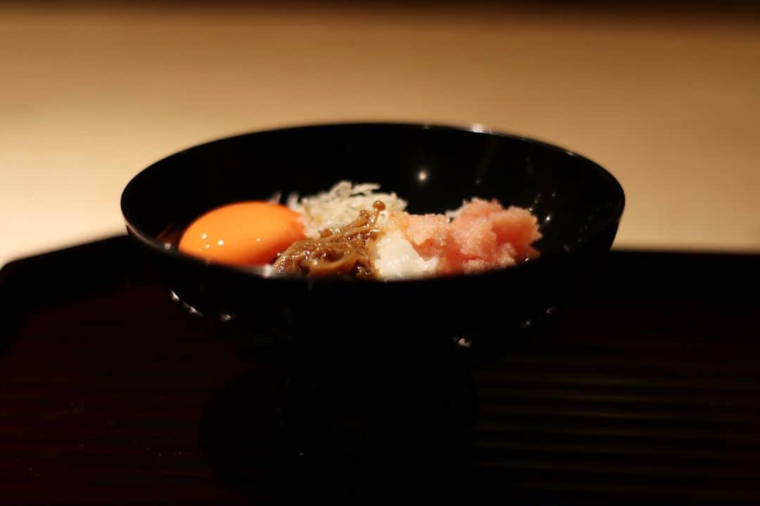 高井直子さんのインスタグラム写真 - (高井直子Instagram)「🥚 昨晩はやま岸さんへ 〆のこのごはんも大好き🥚 #富小路やま岸  #京都」7月14日 12時59分 - naokotakai