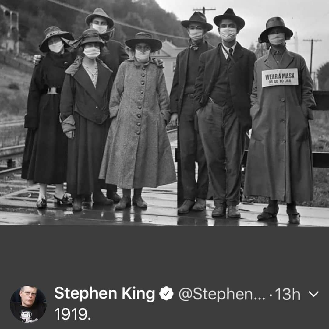 アイス-Tさんのインスタグラム写真 - (アイス-TInstagram)「Stephen MFn King is telling you something.. Pay Attention.  #History」7月14日 13時08分 - icet