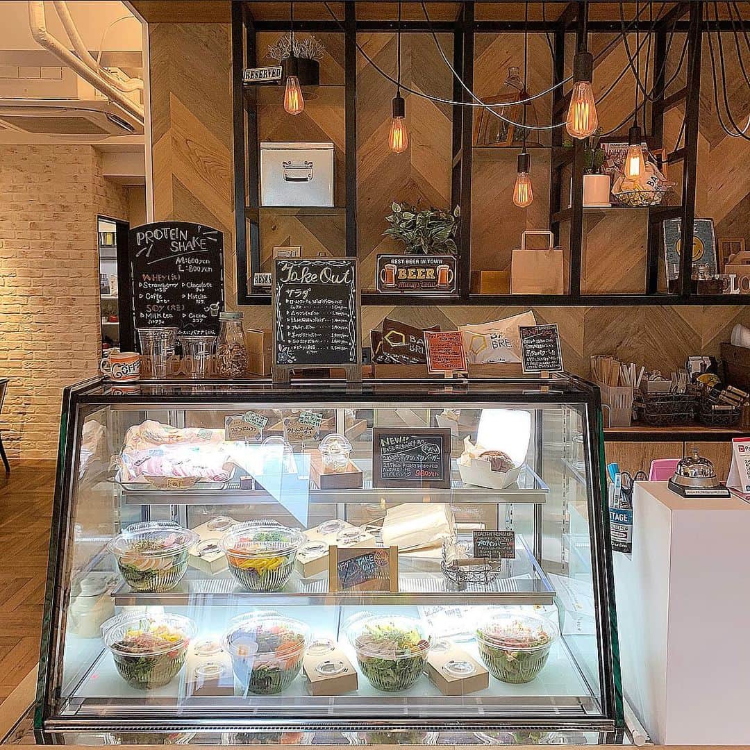 前山奈津巴のグルメインスタ