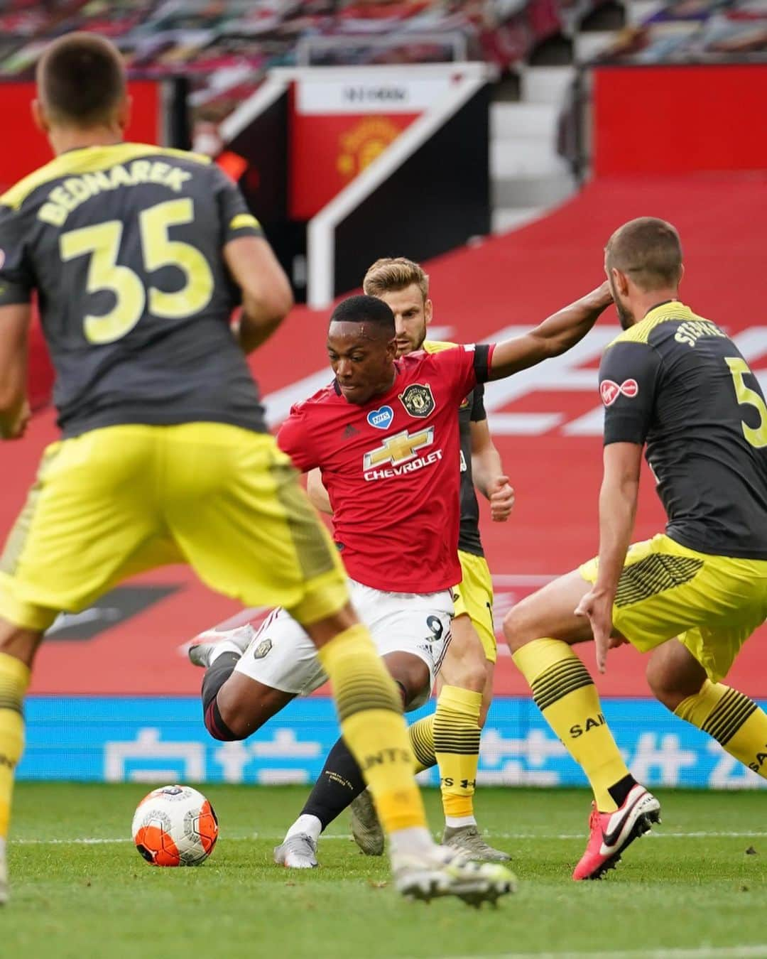 マンチェスター・ユナイテッドさんのインスタグラム写真 - (マンチェスター・ユナイテッドInstagram)「Anthony #Martial shoots... and scores! ⚽️ #MUFC #PremierLeague」7月14日 4時33分 - manchesterunited