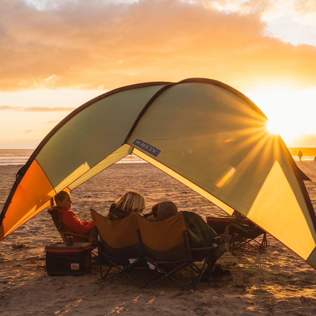 のインスタグラム：「Beach, please. Sunshine can’t actually be cancelled. ☀️Don’t forget the sunscreen. #keltybuilt #builtforplay #beachvibes #summertime 📷 @rawleydilleyphotography」