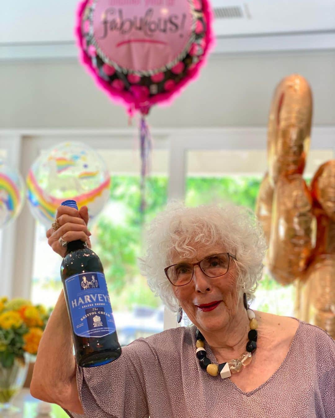 ジョン・バロウマンさんのインスタグラム写真 - (ジョン・バロウマンInstagram)「86 years young today! She likes her #harveysbristolcream at 5pm every night. She is one of the original Barrowman Producers. She is a Grandma, a Great Grandma, but she will always be our mum. We love you Mum Happy Birthday Wee John  . . #family #love #proud #pride #birthday #lgbtq #mum #grandma #greatgrandma」7月14日 7時25分 - johnscotbarrowman