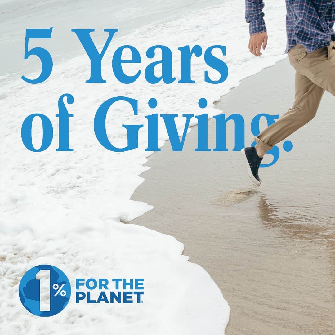 シービーズのインスタグラム：「Last week, we received our 5 Years of Giving award from @1percentftp. That’s five years of donating 1% of our annual revenue back to eco-focused efforts while working alongside a number of truly forward-thinking and environmentally-friendly companies 🌎🌊⁣ ⁣⁣ ⁣Head to our story to read more!」