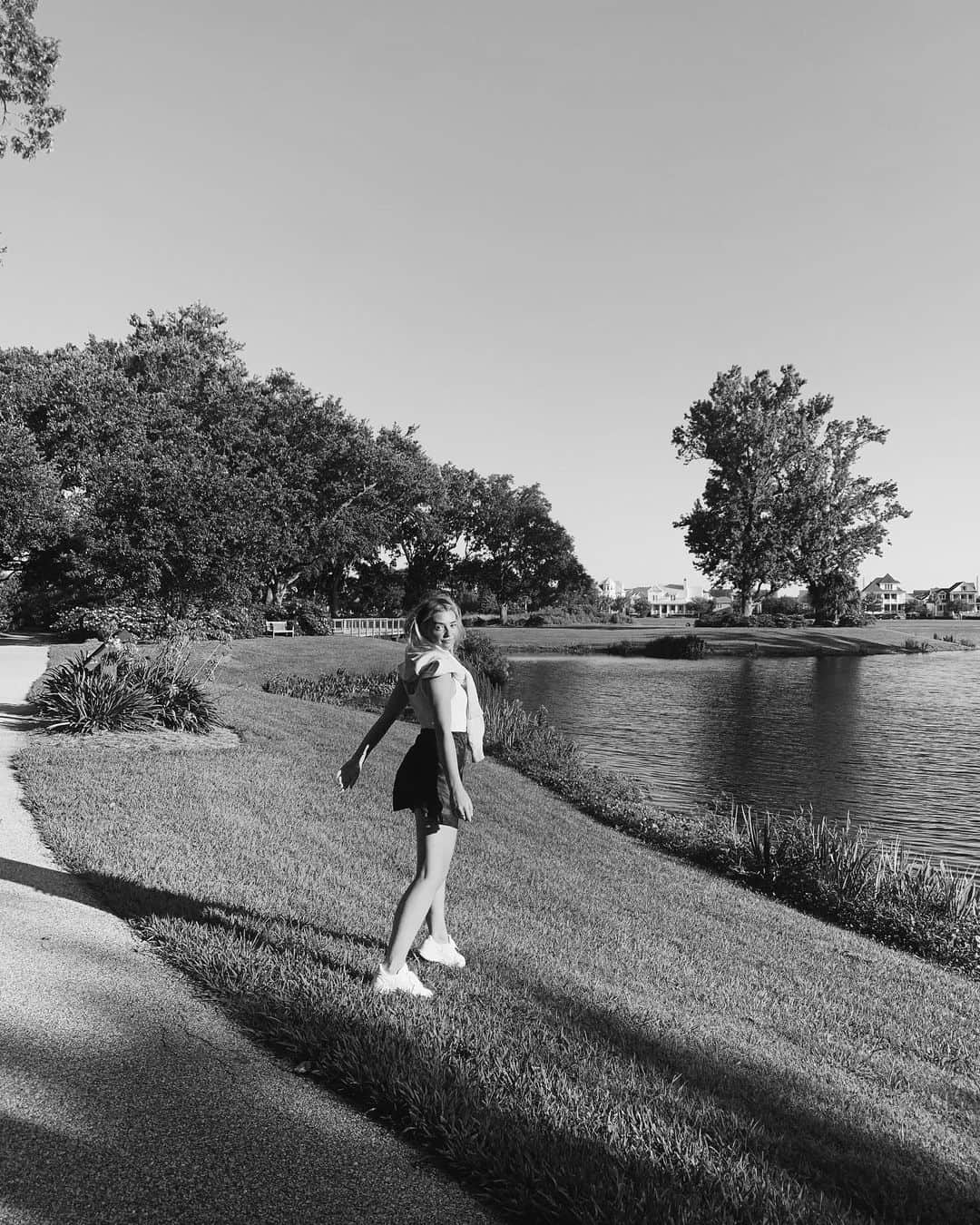 Kelsey Simoneのインスタグラム：「Swipe to see me and my best friend 🥰」