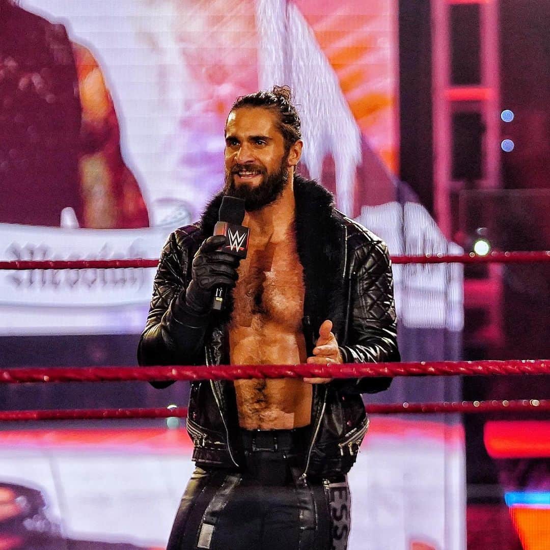 WWEさんのインスタグラム写真 - (WWEInstagram)「@wwerollins is ready for The Horror Show #ExtremeRules.  The reality of the #EyeForAnEye match with @619iamlucha is setting in! #WWERaw」7月14日 10時18分 - wwe