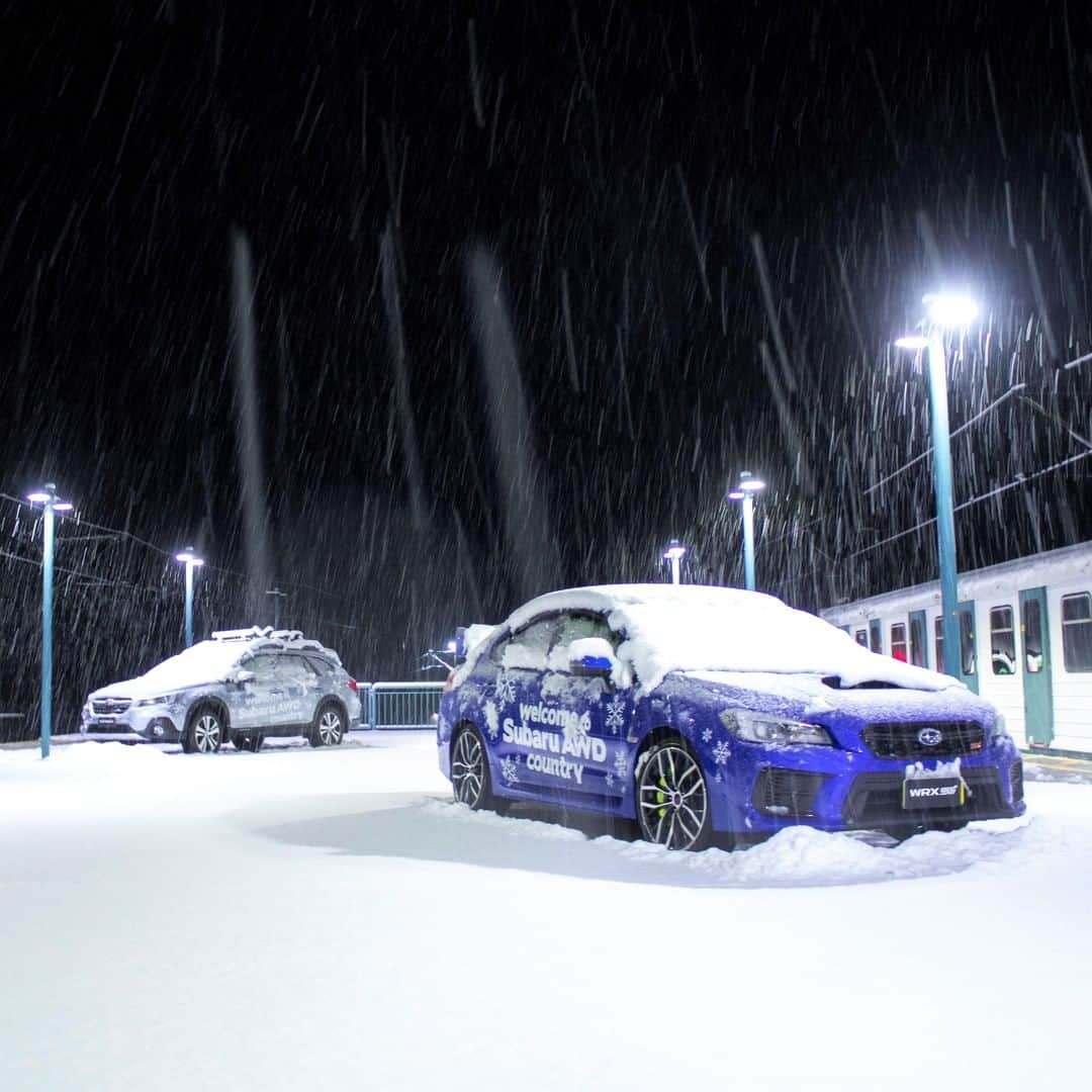 Subaru Australiaさんのインスタグラム写真 - (Subaru AustraliaInstagram)「Subaru 💙 snow. @perisher_resort have had 70cm of fresh snow since Sunday with blizzard conditions and more snow on the way 🌨️❄️⁣ #SubaruAWDCountry⁣ #SubaruWRXSTI ⁣ #SubaruOutback⁣ #SymmetricalAWD⁣ #boxer」7月14日 10時27分 - subaruaustralia