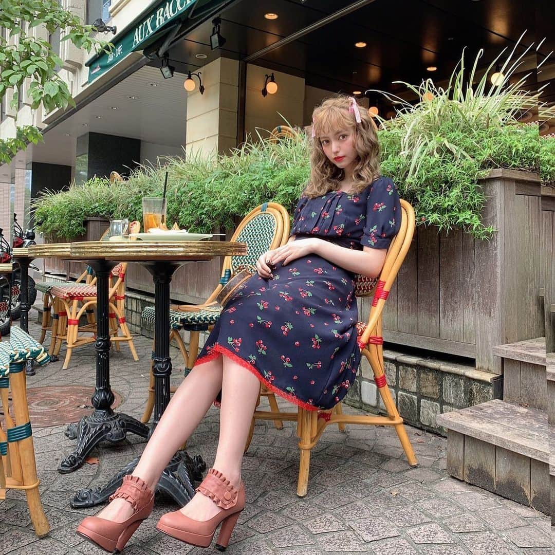 bettie'sclubさんのインスタグラム写真 - (bettie'sclubInstagram)「Brunch at the cafe wearing MILK's cherry Dressups from the latest summer collection🍒 ・ @milk__official_  のhair makeを @sakachi13 が担当させて頂きました♡ ありがとうございました♡」7月14日 10時33分 - bettie_tokyo