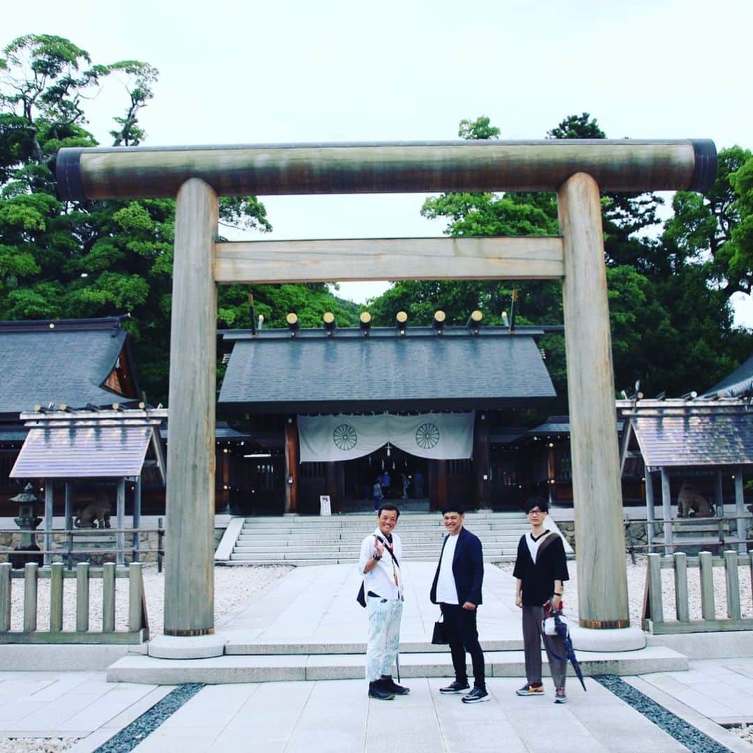宮田麺児のインスタグラム：「籠神社から　奥の院 真名井神社 これ　最強。  #パワースポット #籠神社 #真名井神社 #真名井伝説 #都市伝説 #最強 #パワースポット巡り」