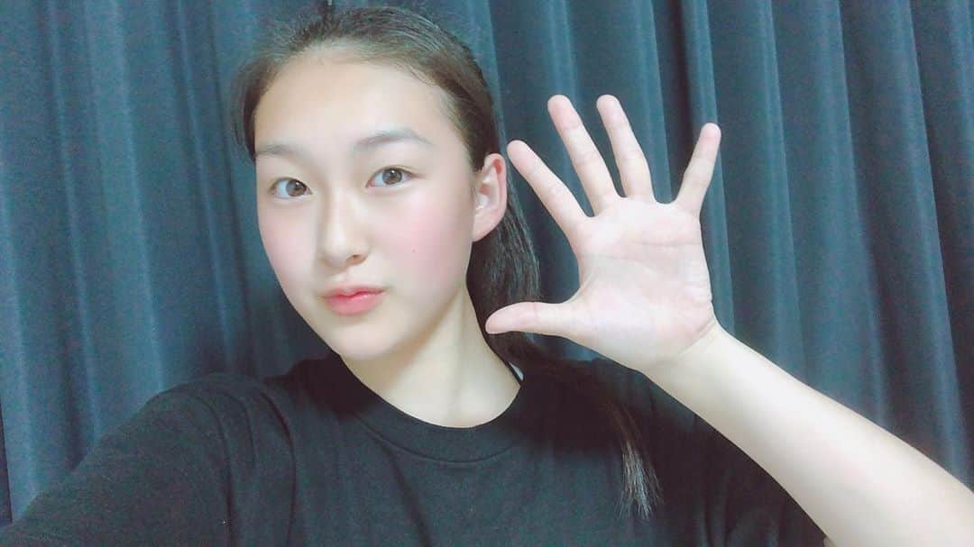 のインスタグラム：「たくさん踊って、たくさん勉強したー☺️ 明日はいよいよ期末テスト当日💦 頑張ったものの、自信はない😅 ギリギリまで頑張ってみます‼️ #wawawaまつり #期末テスト #頑張ろう」
