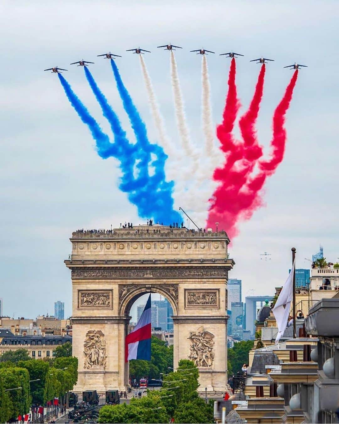 キリアン・エムバペさんのインスタグラム写真 - (キリアン・エムバペInstagram)「Bonne fête nationale à tous 🇫🇷  #14juillet  #BastilleDay」7月14日 22時07分 - k.mbappe