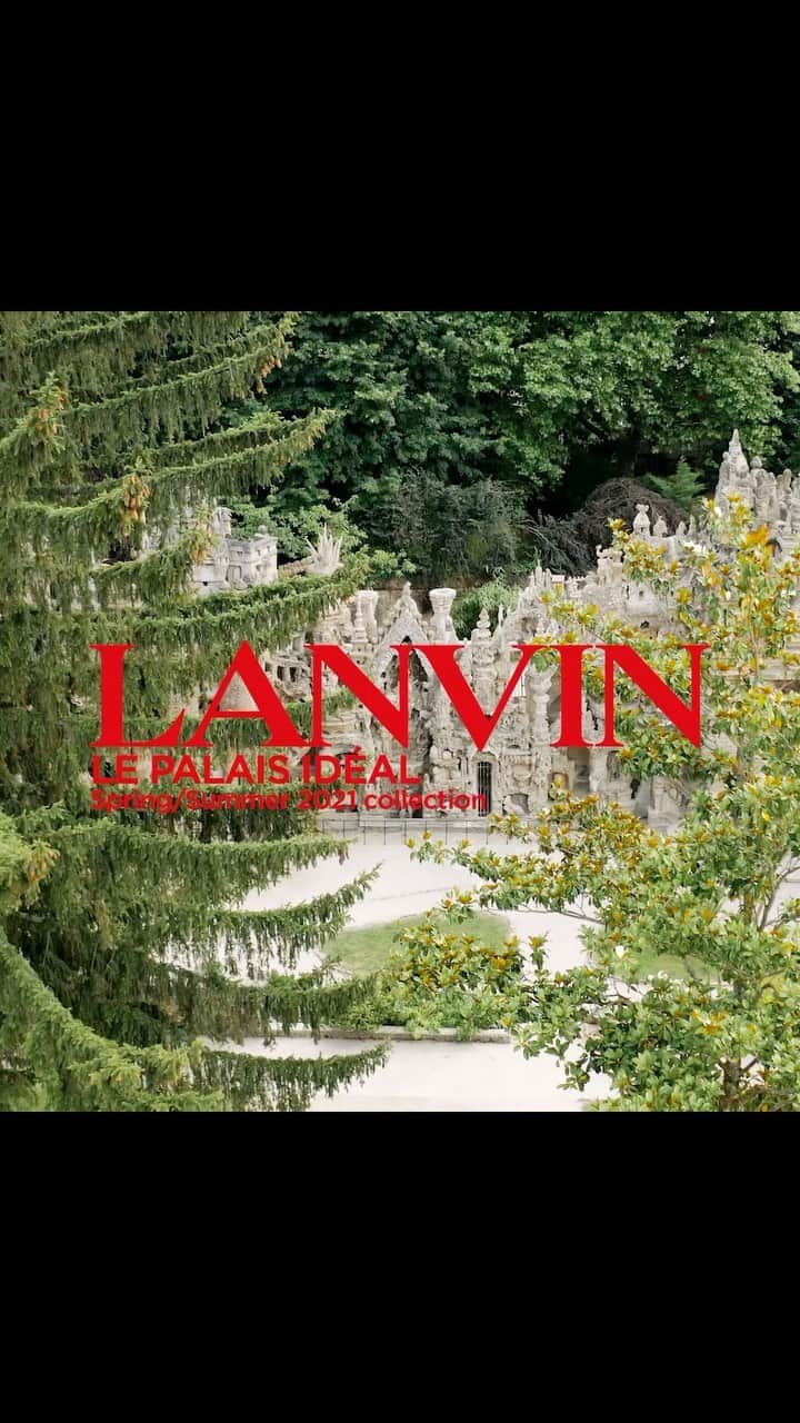 ランバンのインスタグラム：「The environment of the #LanvinSS21 collection’s imagery is #LePalaisIdeal, an extraordinary example of naïve art architecture executed by Ferdinand Cheval, a French postman who literally made his dream. Built over thirty-three years at the turn of the twentieth century, his fantastical reimagining of a medieval castle became a point of homage and pilgrimage to artists such as André Breton, Pablo Picasso and Max Ernst. Anaïs Nin celebrated his achievement in an essay. Here, the Ideal Palace becomes a total work of art, framing clothes devised for its imaginary inhabitants. Discover more via link in bio. #Lanvin Film by @theo_stefanini」