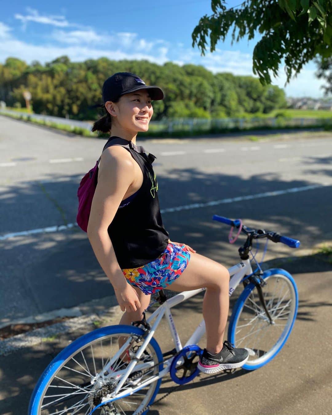 のインスタグラム：「夏は、このままトレーニングしたり、海にも入れちゃうような格好ばっかりしちゃう🌊🌞🏄‍♀️  #funkitafit #swimmergirl #surfergirl #fitnessgirl #athletefashion #bicyclelife #surfstyle #nike #patagonia #パタゴニア #ファンキタフィット #finswimming #日本代表 #女子日本代表 #アスレジャーファッション #beachgirl #ビーチガール #トレーニング女子 #女子アスリート #夏 #海に行きたい #summergirl #summerfashion」